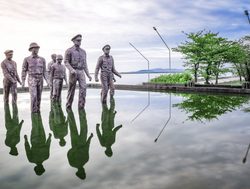 20210930220130 MacArthur Landing Memorial reflection